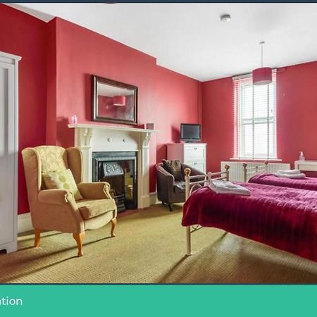 Отель Portland House Лландриндод-Уэлс Экстерьер фото