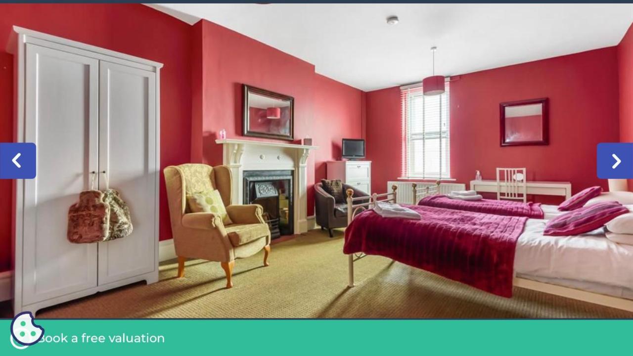 Отель Portland House Лландриндод-Уэлс Экстерьер фото